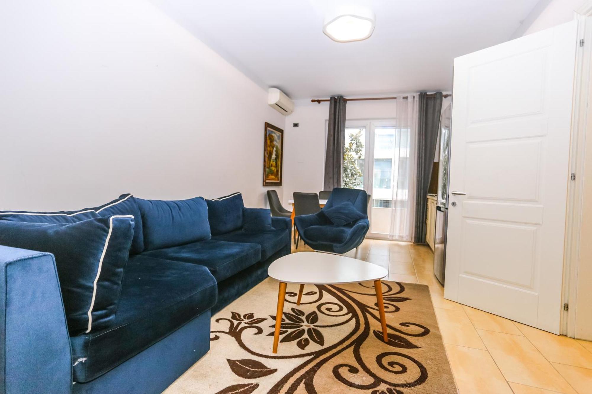 Viatirana By Shqiptrip Apartment ภายนอก รูปภาพ